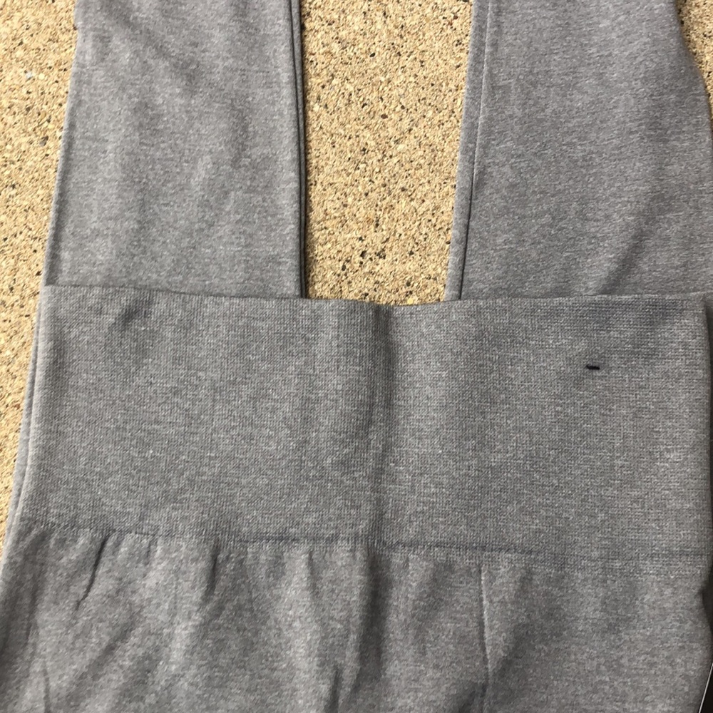 NWT fleece lined gray leggings M/L - Picture 2 of 4